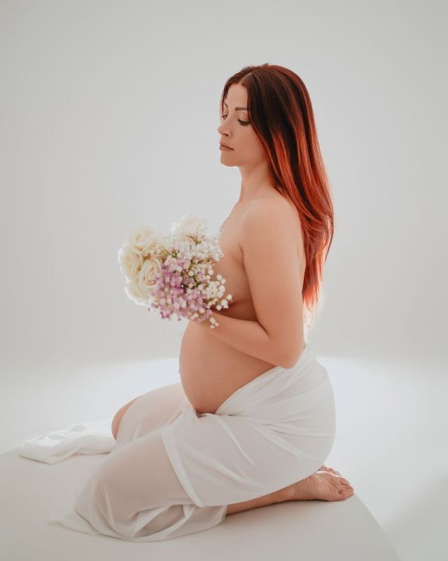 Maternity — ritratto